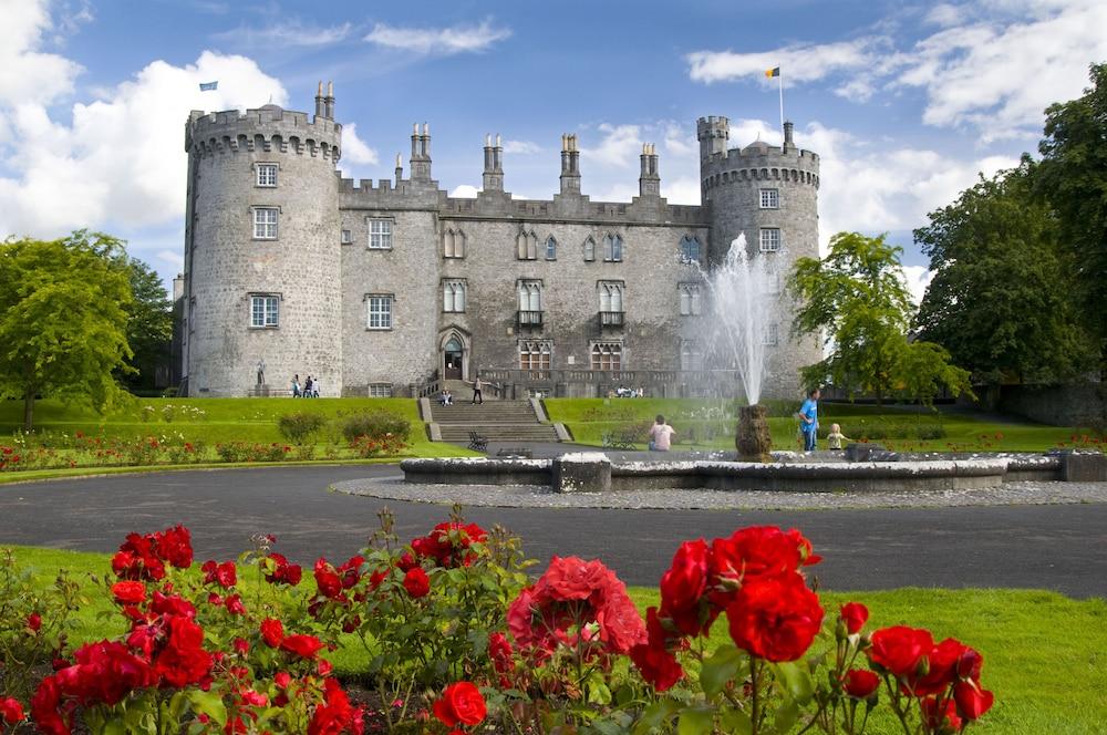 Springhill Court Hotel&Leisure Club Kilkenny Exterior foto